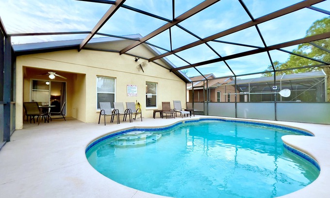 Sandy Ridge House | Beautiful Bungalow In Davenport Near All The Theme Parks