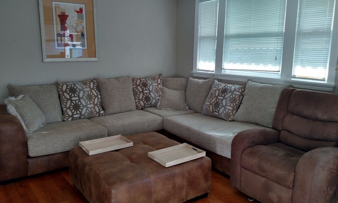 Avondale House | Beautiful, comfortable 2br/2ba house -full amenities in Historic Jacksonville