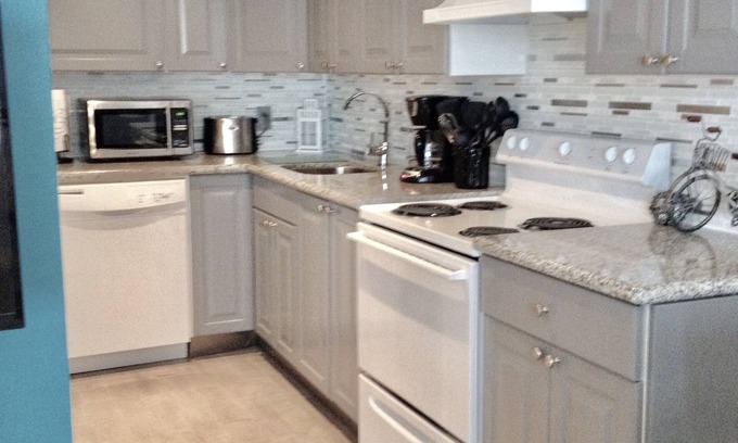Pompano Beach Condo | Beautiful Florida Vacation Rental for those on a Budget