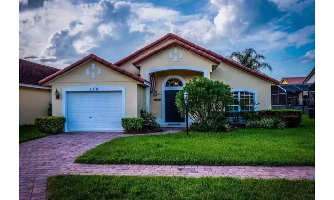 Lake Wilson Preserve House | Beautiful Home close to Disney Parks, Golf Courses, Downtown.