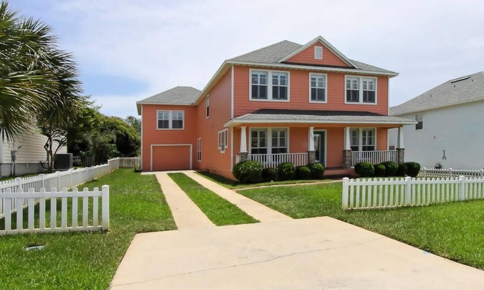 Vilano Beach House | Beautiful Pool Home ~ 4 King En-suite Bedrooms ~ Only 100 steps to the beach!