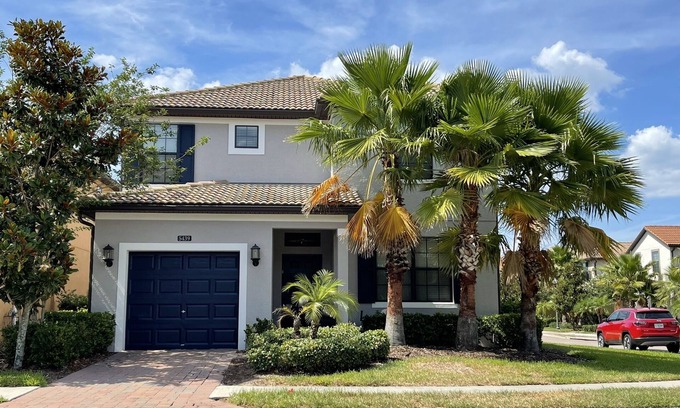 Loughman House | Beautiful Renovated Home in Davenport