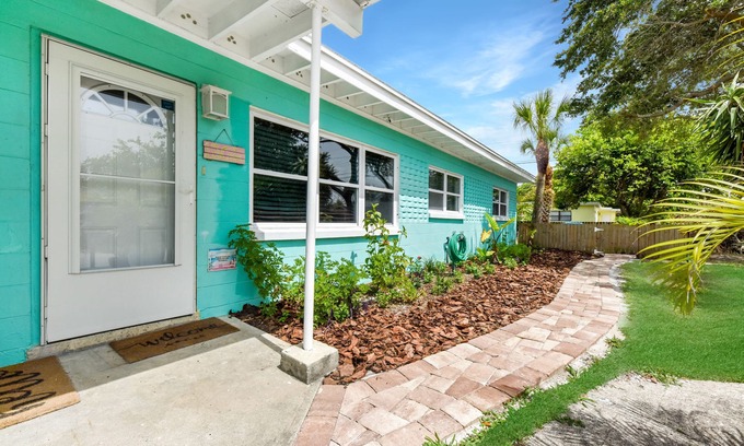 Port Canaveral House | Beautifully Renovated 4Bd/2Ba House with 2 Kitchens, short walk to the beach