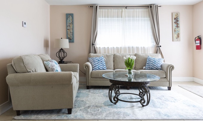 Florida North Atlantic Coast Apartment | Beautifully Renovated Palm Beach Gardens Appt
