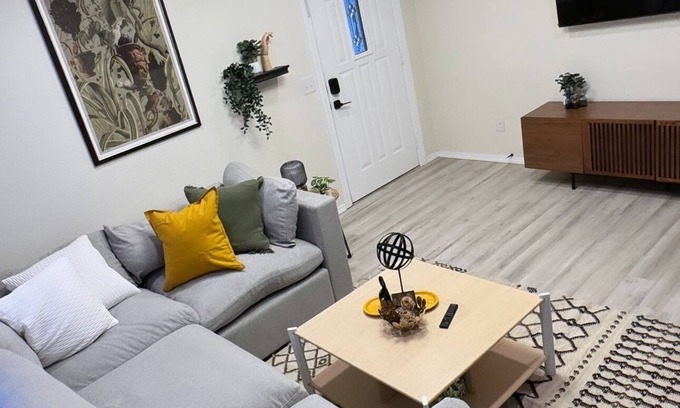 Temple Terrace House | Brightest shadownn