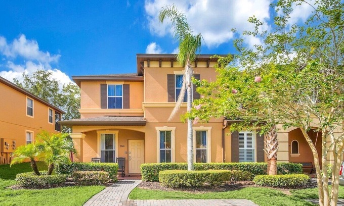Regal Palms House | Calabria at Regal Palms Resort