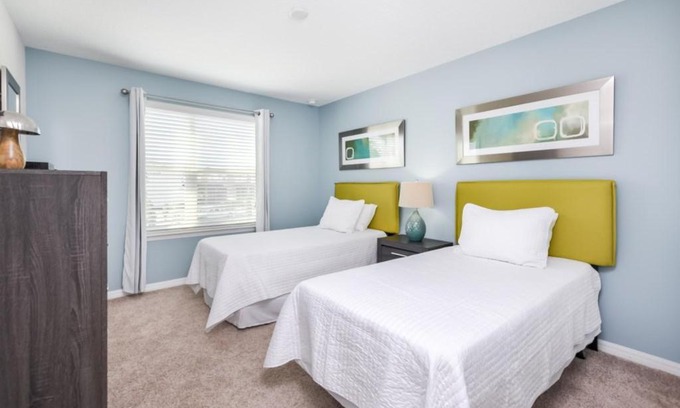 Four Corners House | Carey Palm Circle Townhouse #259827 Townhouse