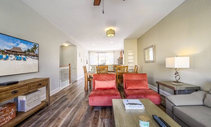 Florida Central Atlantic Coast Condo | Casa Bella at Vista Cay: 3 Bed, Sleeps 10, Long Stays Near Major Attractions