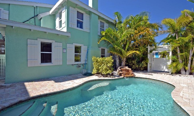 Bradenton Beach House | Casa Del Sol - B 103