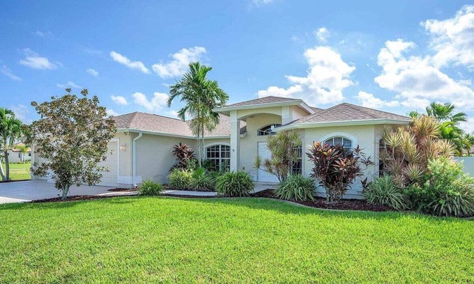 Burnt Store House | Casa Pura Vida pool home with three bedrooms plus