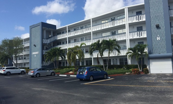 Century Village Condo | Century Village Condo - Deerfield Beach, 4 month minimum rental