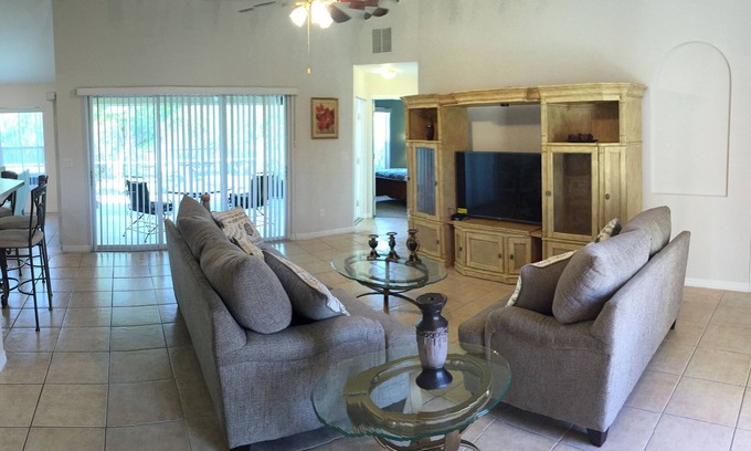 Pelican House | Charmer in the Heart of Cape Coral