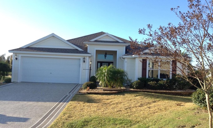 The Villages House | Charming Village of Dunedin Home w/Tile Flooring and Serene Water View