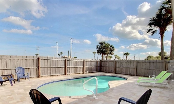 Ortona Park House | Chic 4BR Vibrant House for Families! Free Parking