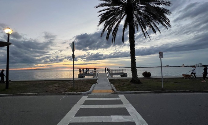 Southbank Apartment | Chic Riverfront Apartment in Downtown San Marco