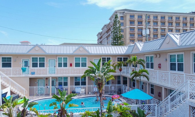 Bay Esplanade Condo | Clearwater Beach Suites #203