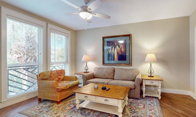 Baytowne Wharf Condo | Condo ∙ 2 bedrooms ∙ 4 guests