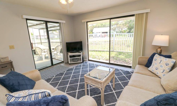 St. Augustine Beach Condo | Condo ∙ 2 bedrooms ∙ 4 guests