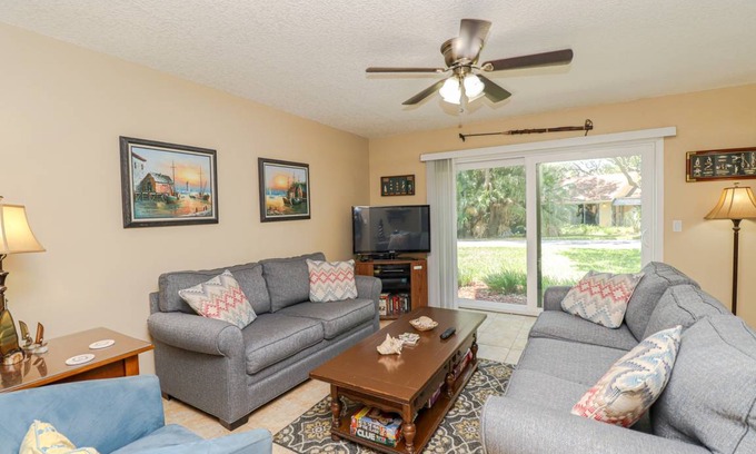 St. Augustine Beach Condo | Condo ∙ 2 bedrooms ∙ 6 guests