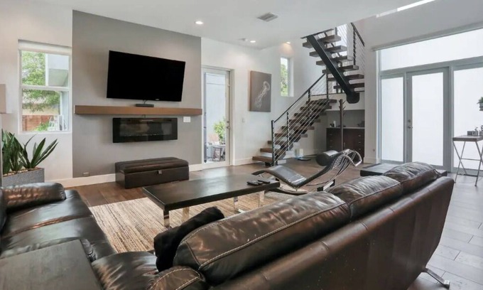 Riverside Heights House | Contemporary Modern Luxury Tampa Home With Rooftop Terrace BRAND NEW pool with spa