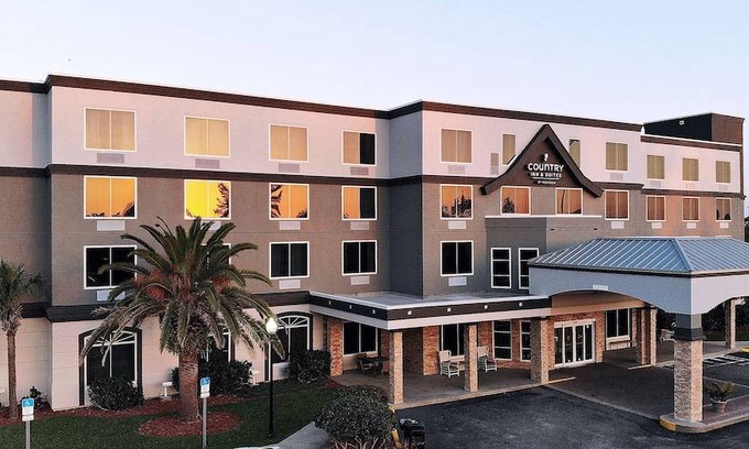 Port Canaveral Hotel | Country Inn & Suites by Radisson, Port Canaveral, FL