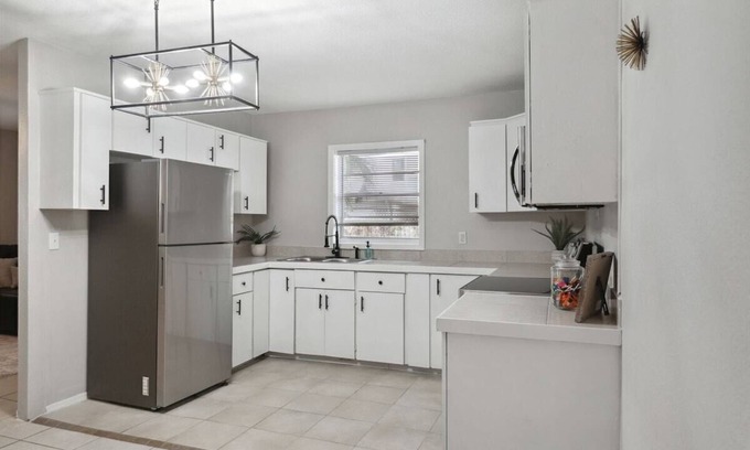 Ballast Point Apartment | Cozy One Bedroom Apartment!