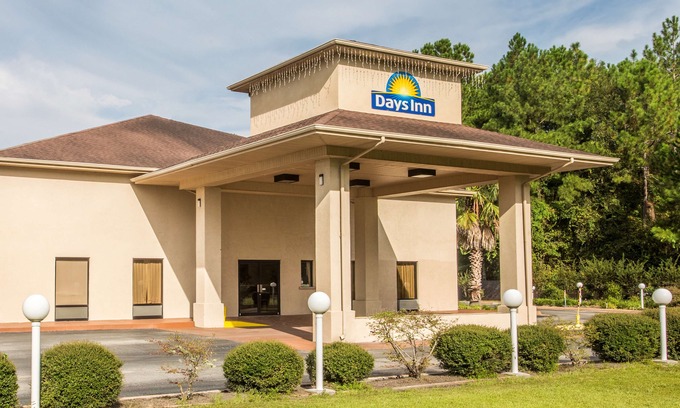 Lake City Hotel | Days Inn by Wyndham Lake City I-10