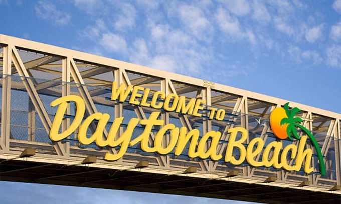 East Daytona Apartment | Daytona Double Delight