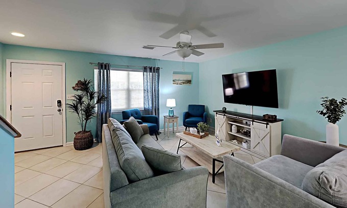 Miramar Beach House | Destin Condo | Just Minutes to the Sugar White Sands of the Gulf of Mexico!