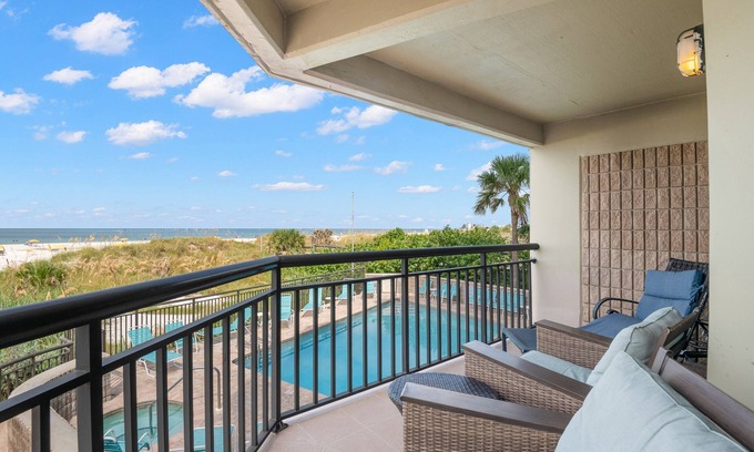 Belle Vista Condo | 🌅 Direct Gulf Front Escape at Gulf Strand Resort