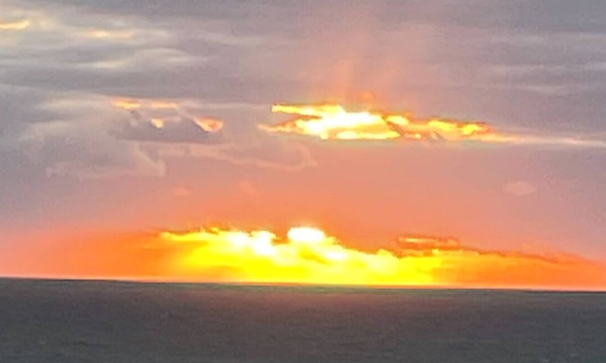 Daytona Beach Condo | DIRECT OCEANFRONT from ENTIRE condo!! Sweeping views in popular Horizons Condos!