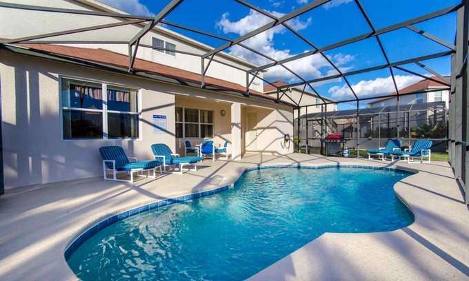 Briargrove Villa | Disney 5 Bedroom Pool Home With Games Room Close To Disney and Attractions