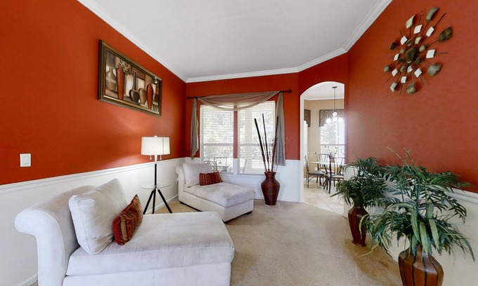 Jacksonville House | Dog-friendly home with screened-in patio, washer/dryer, & central AC
