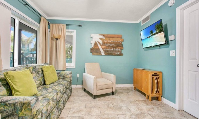 Bay Esplanade Condo | Double Queen Bed Unit