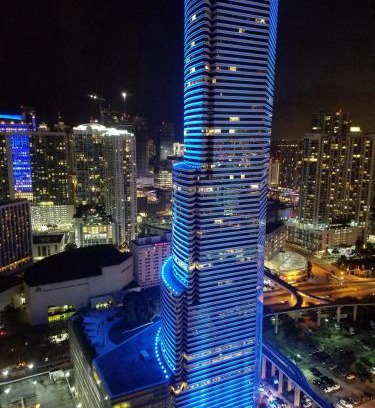 Downtown Miami Apartment | Downtown Miami Deluxe Apartment