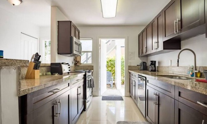 Riverside Park Apartment | Endless Summer Vacation Rental 3 Bedroom 2 Bath - Entire Apartment