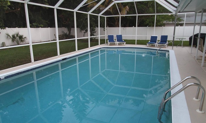 Marco Island House | Enjoy the Summer on Marco. Beautiful Beach cottage.