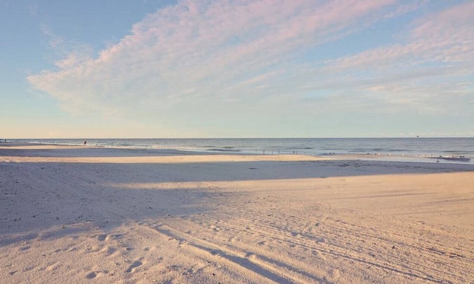 Redington Shores Apartment | Enjoy the Sunset at Amber Cove, Just Steps to the Beach!