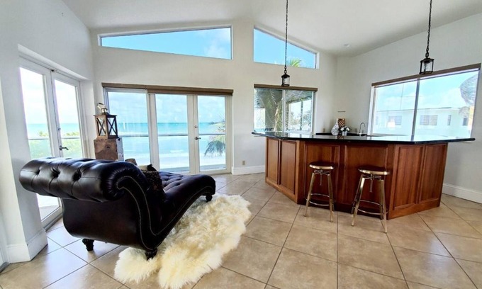 North Beach House | EXCEPTIONAL Oceanfront Private Beach House in Charming Florida Hollywood