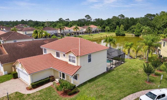Lake Wilson Preserve House | Family-friendly home near Disney