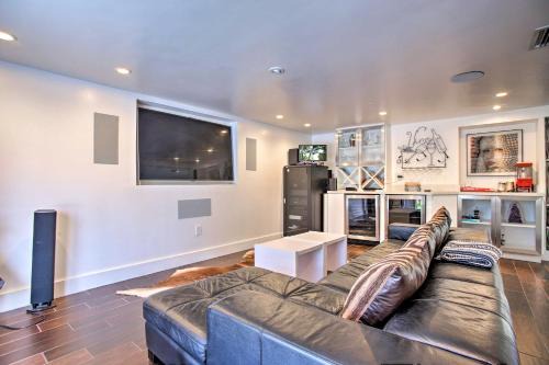 Lauderdale Isles House | Fort Lauderdale Home with Fire Pit Near Beach!