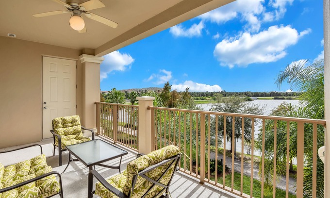 Florida Central Atlantic Coast Condo | Fully Renovated Condo w/Lakeview! *Near I-Drive and Convention Center*