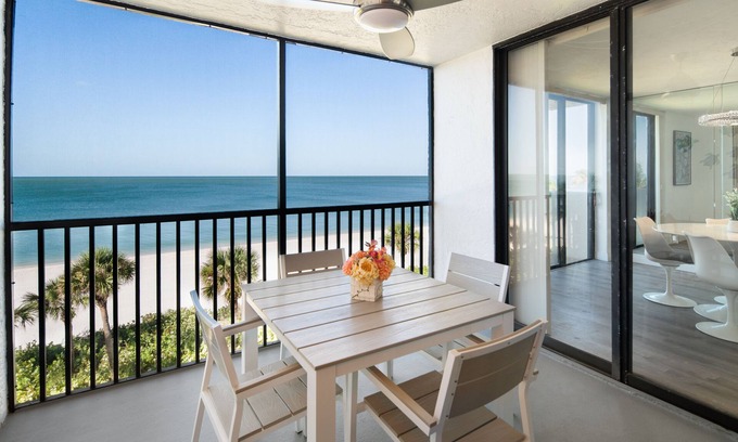 Vanderbilt Beach Condo | Get Ready for the Ultimate Beachfront Escape in Naples, Florida!