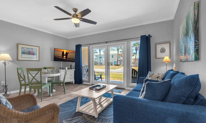 Crystal Beach Condo | ☀Ground Floor~Walk 2 Beach~Community Pool~1BR+Bunk Caribbean Dunes 120🌴