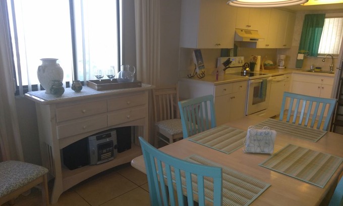 Hudson Apartment | Gulf Island Beach and Tennis Club, unit 2-401