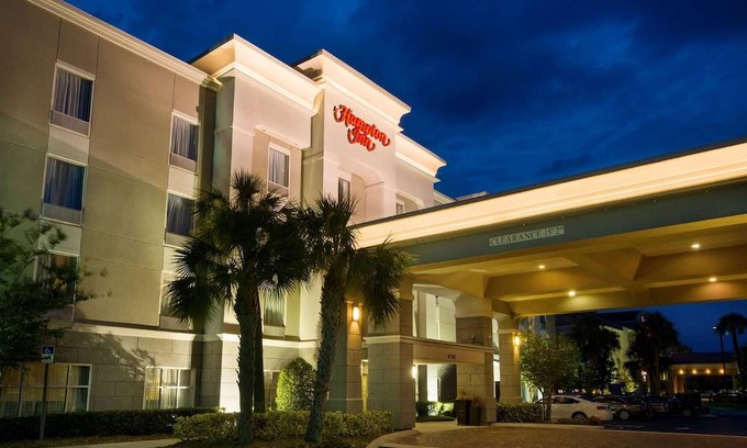 Titusville Hotel | Hampton Inn Titusville/I-95 Kennedy Space Center