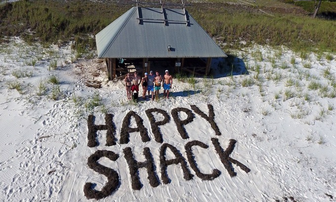 Alligator Point House | Happy Shack BEACH & BAY! Kayak, paddle boards, tiki hut, firepit, grille, wifi