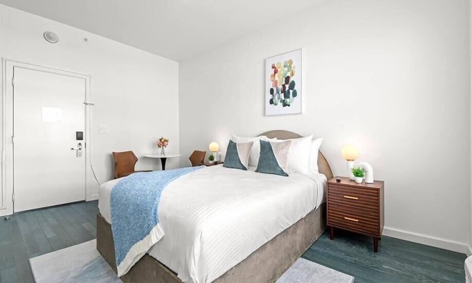 West Avenue Hotel | Historic South Beach Suite nr Art Deco, Miami Beach & Parks