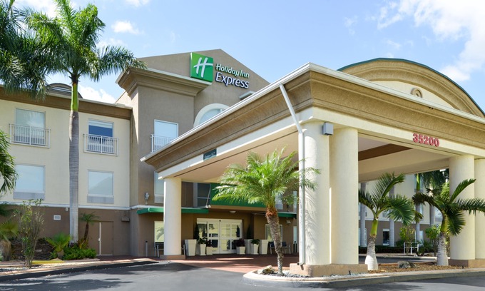 Florida City Hotel | Holiday Inn Express & Suites Florida City-Gateway to Keys, an Ihg Hotel