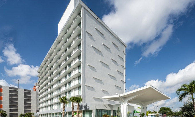 West Little River Hotel | Holiday Inn Miami North – I-95, an Ihg Hotel